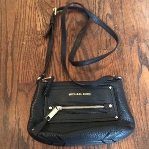 Small black leather Michael Kors purse